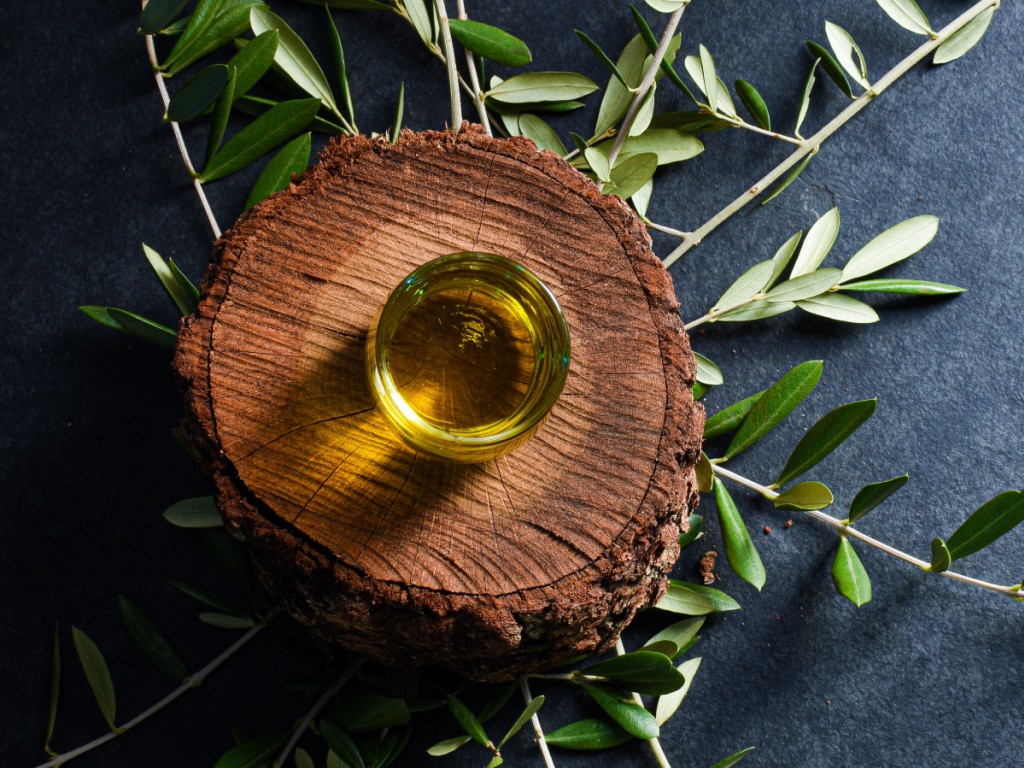 ¿Qué aceite es mejor para tomar en crudo?